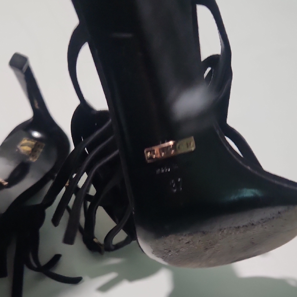 Gucci Black Fringed High-Heel Sandals - Picture 6 of 11